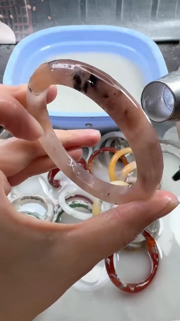 【闪购商品】石英质玉手镯未镶嵌126 6263