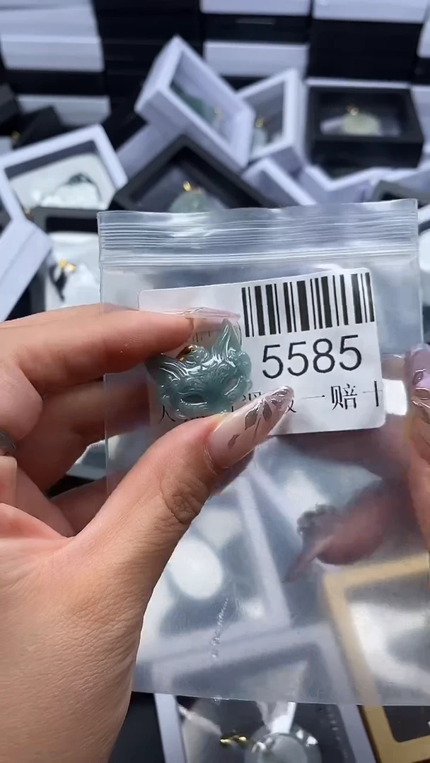 吊坠(不含链)未镶嵌翡翠5585