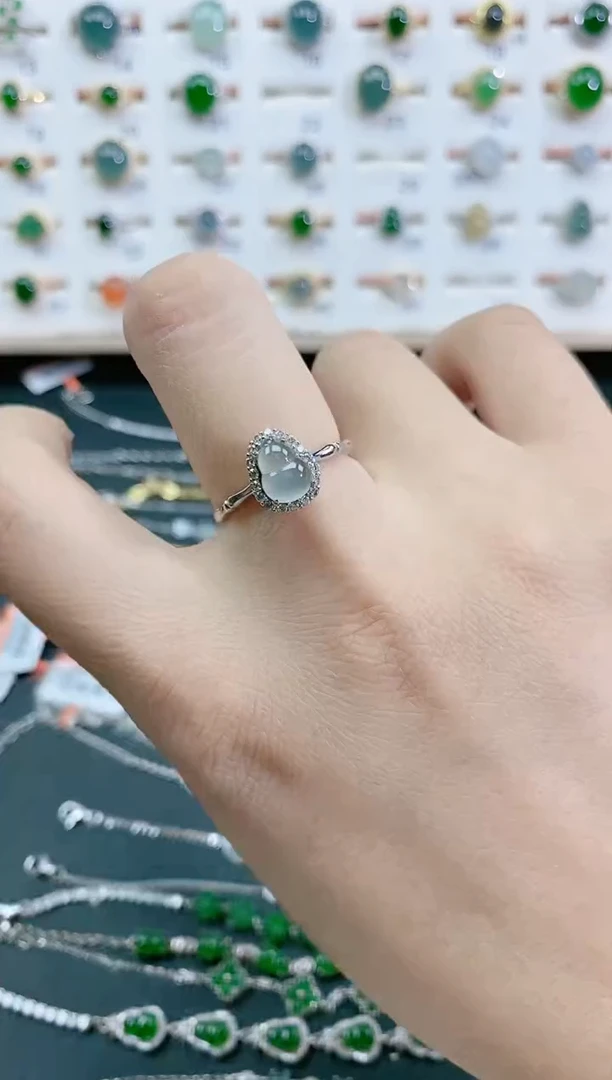 翡翠戒指银S925镶嵌天然翡翠