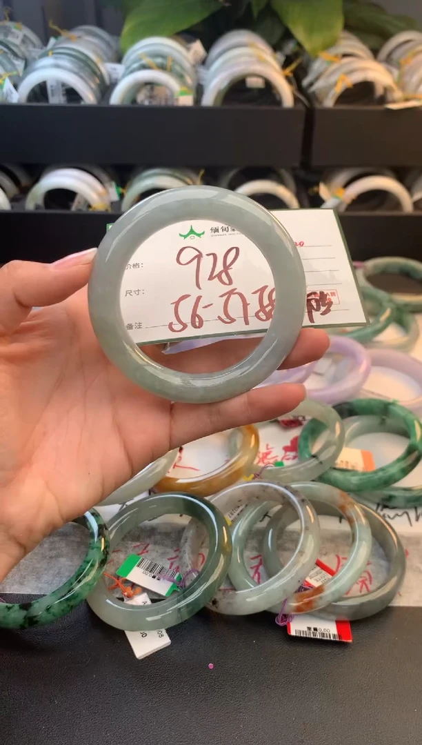 未镶嵌定制翡翠还****…毛货需精细抛光+多人