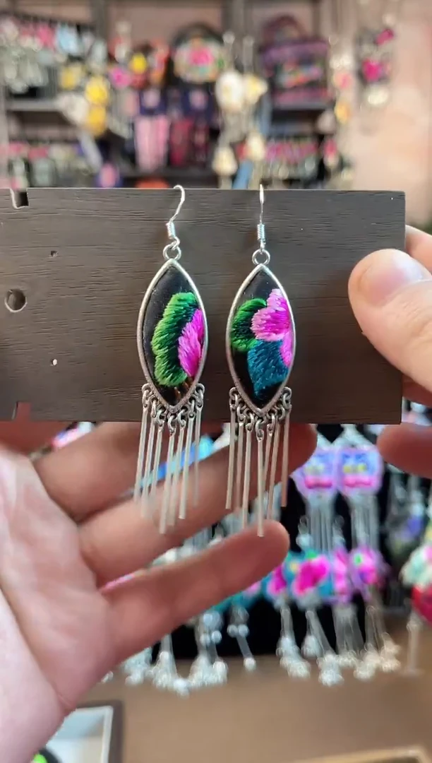 织绣民族风手工非遗老绣饰品605