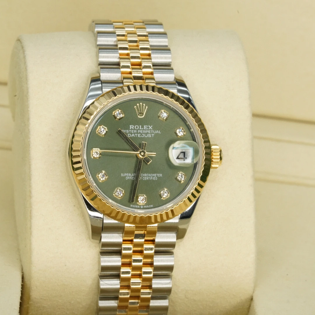 95新 Rolex/劳力士 22年女士日志型278273间金绿盘钻刻机械手表