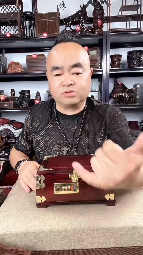 木389老李红木工艺品