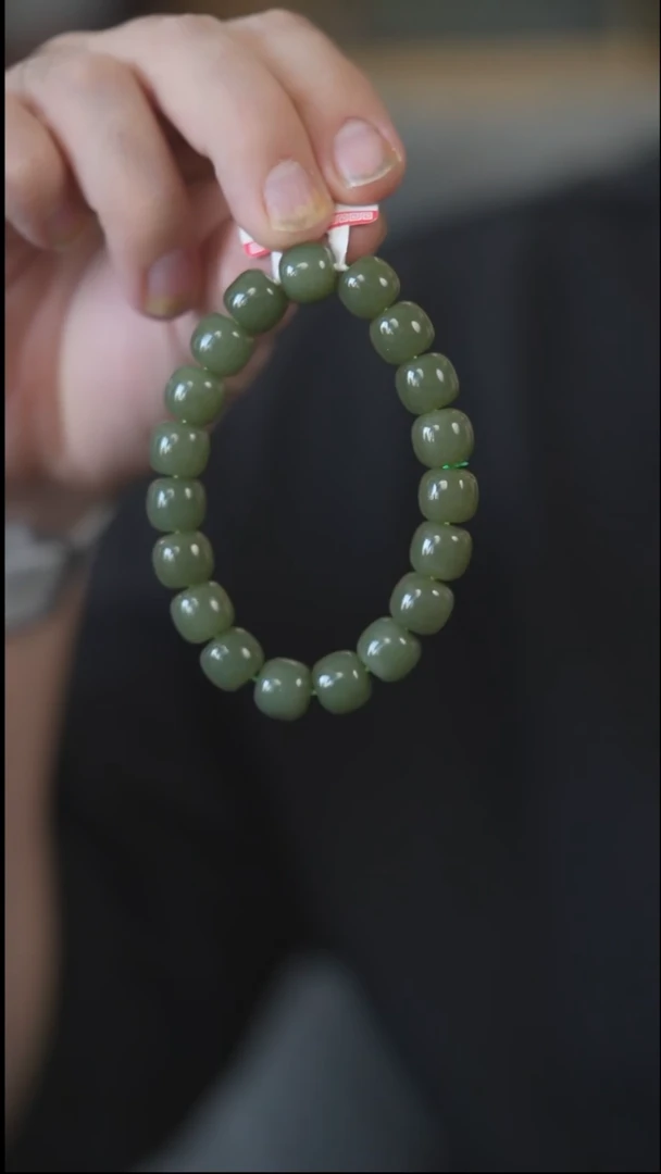 未镶嵌手串和田玉手串 卡11