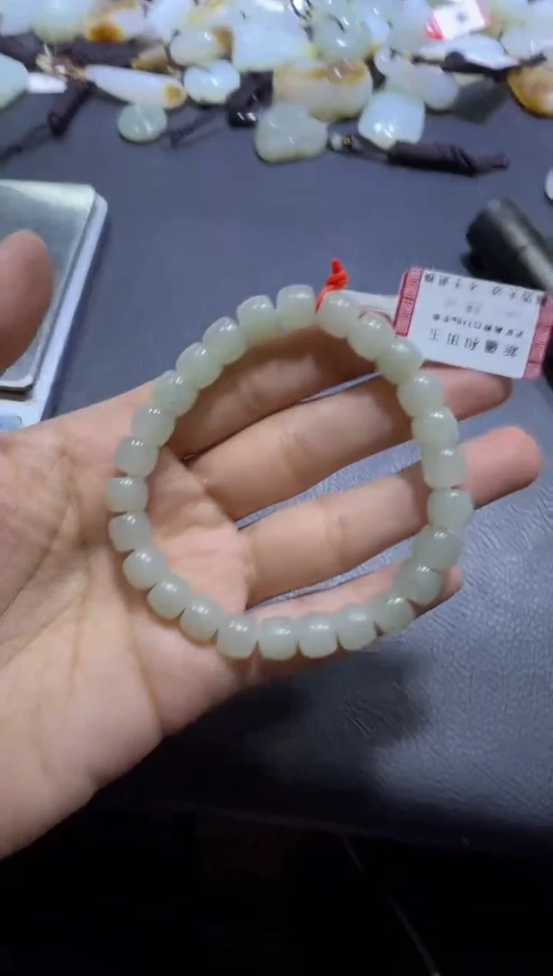 未镶嵌手串和田玉且末近矿高清白卡6*7手串（产地直发）