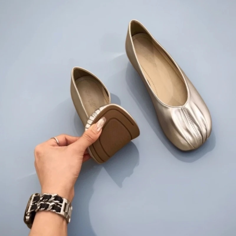 心芘爆款温柔舒适百搭平底豆豆鞋晚晚风秋季法式鞋玛丽珍女士鞋子