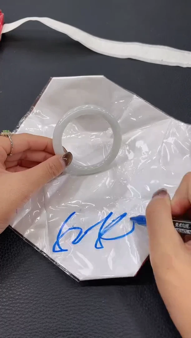 【闪购商品】翡翠手镯未镶嵌手镯