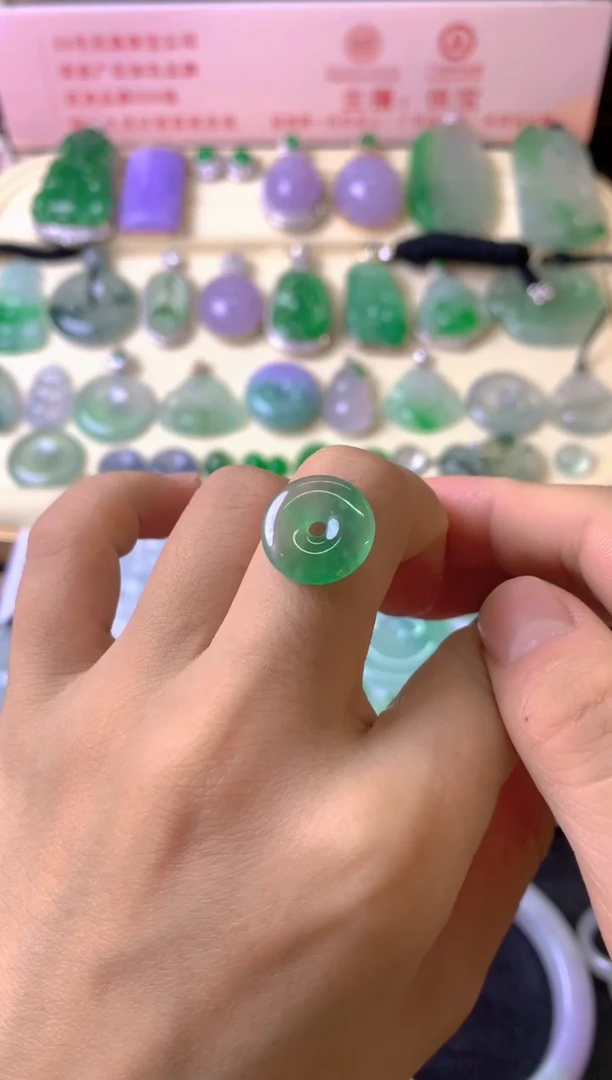 未镶嵌定制翡翠笨*裸玉（客户意向镶嵌）