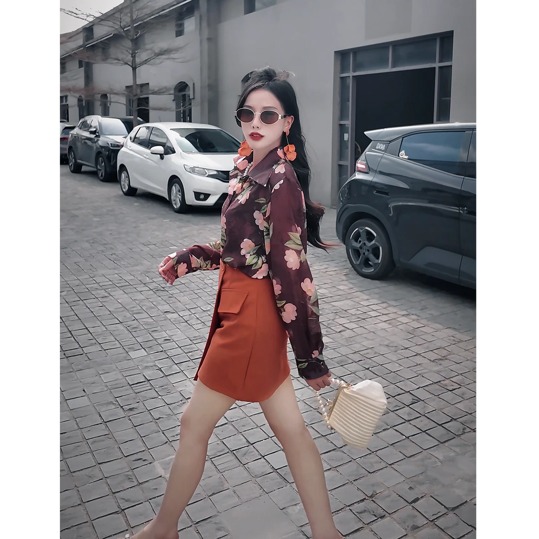咖色花朵宽松衬衫女2025夏季复古港风长袖时尚中长款防晒衣休闲