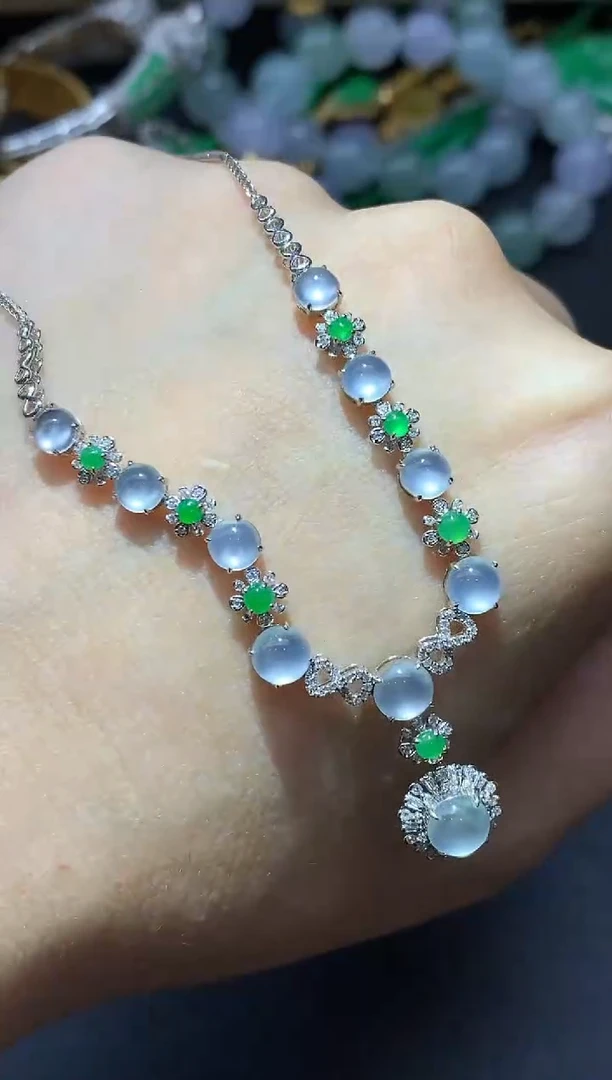 颈饰18K金镶嵌翡翠302-中国好珍宝