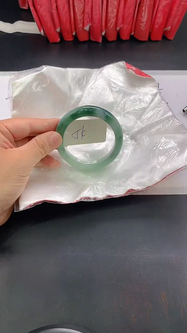 翡翠手镯未镶嵌284