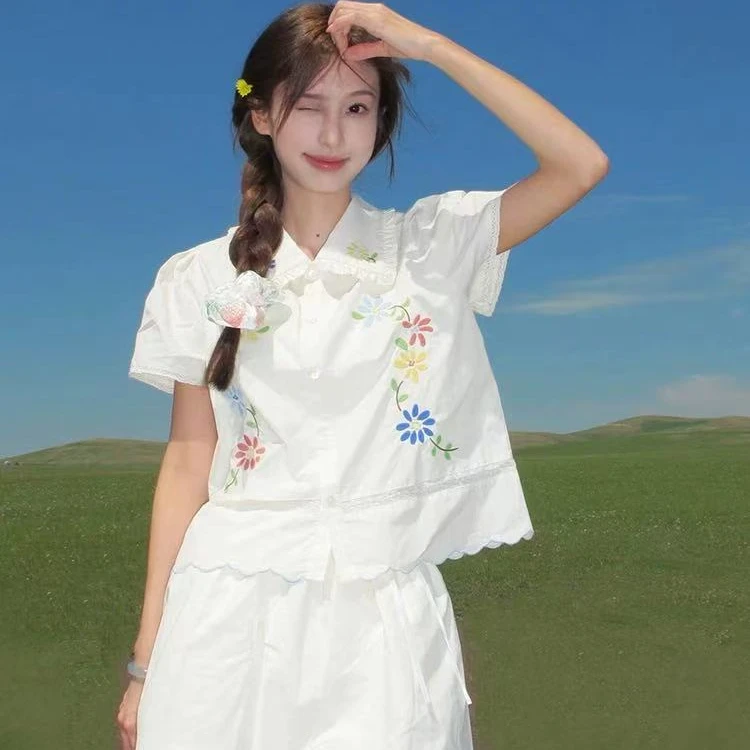 中大童法式复古学院风甜美碎花刺绣娃娃领衬衫A字显瘦半身裙套装