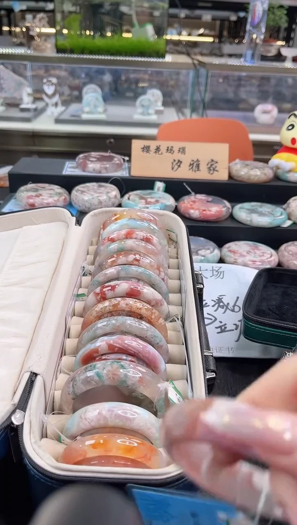 未镶嵌手镯石英质玉尘*丷圈口（赠品镯心）