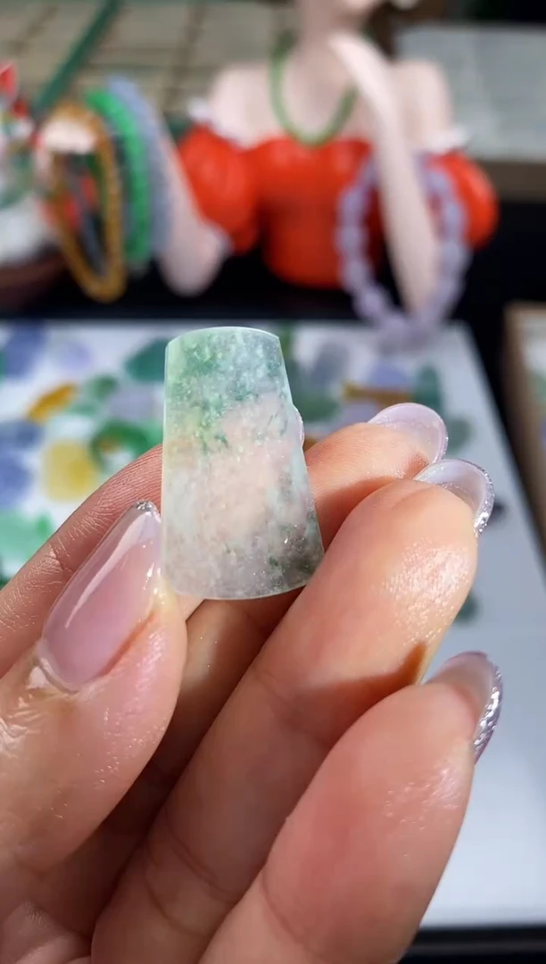 未镶嵌定制翡翠美***A批量货品多样性发其一/