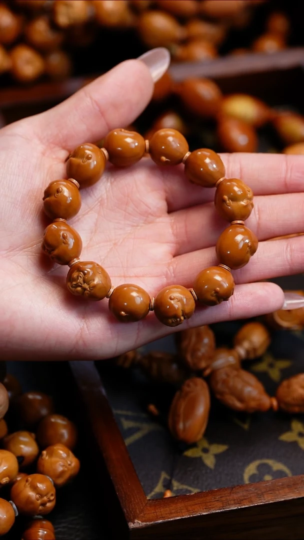 【闪购商品】橄榄核吊坠苏工橄榄核