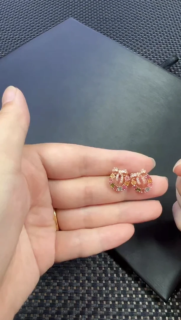 耳饰银S925镶嵌碧玺（多样性发一件）