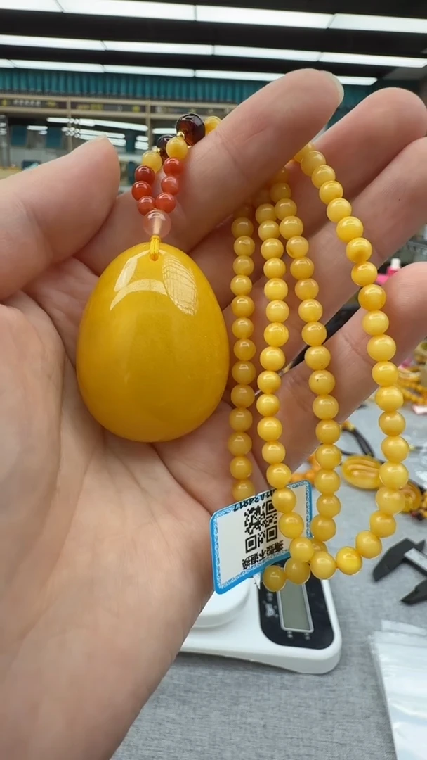 未镶嵌颈饰琥珀139秒拍号 假一罚三