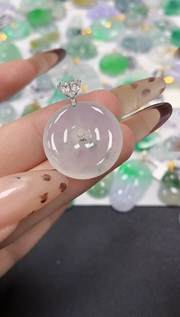 颈饰18K金镶嵌翡翠a货假一赔三支持复检百元上9元证书费自理