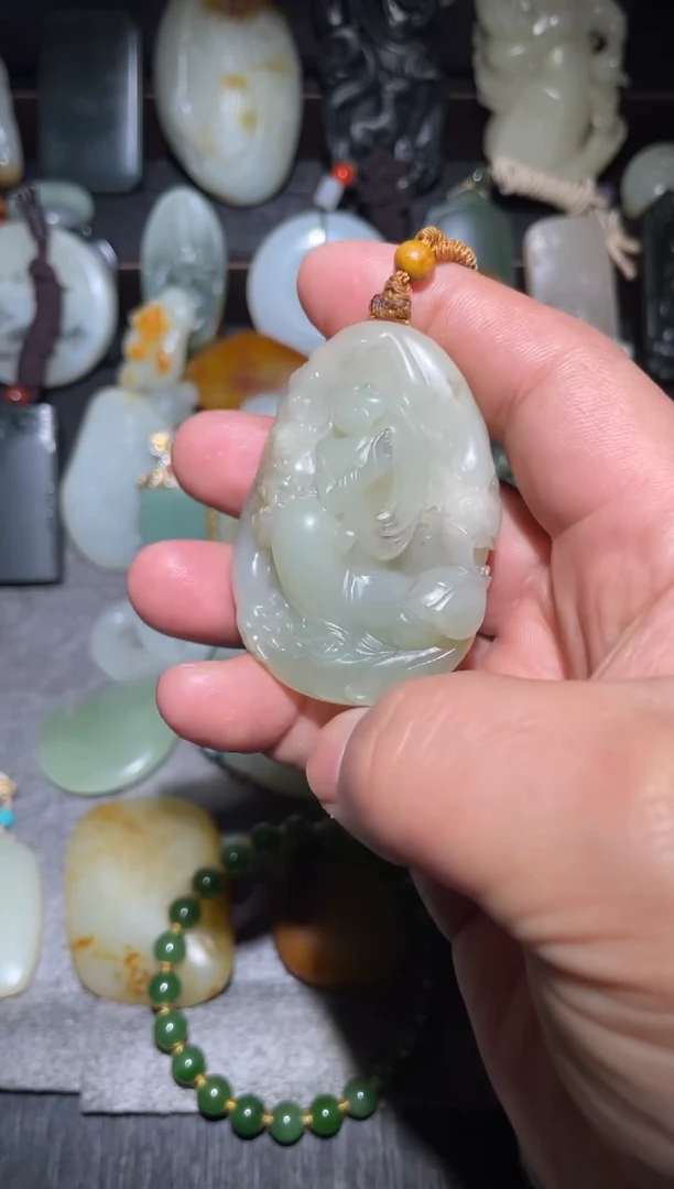 未镶嵌和田玉把件和田玉地藏王菩萨
