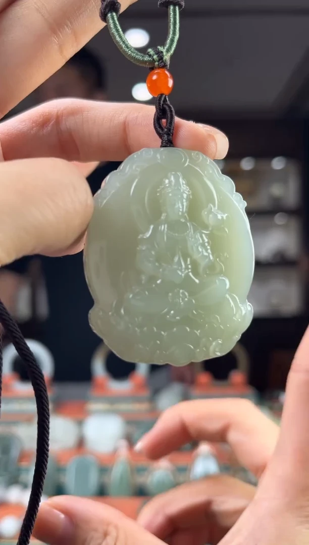 和田玉未镶嵌颈饰佩佩