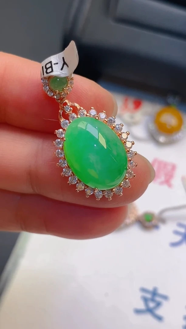 【闪购商品】翡翠耳饰银S925镶嵌天然A货翡翠1