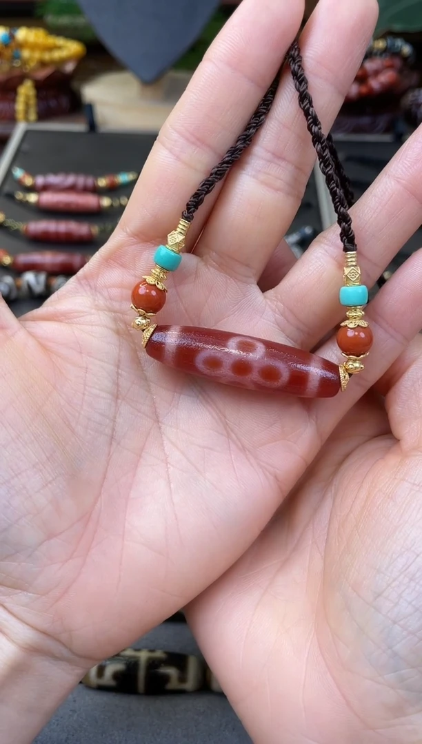 玛瑙/玉髓颈饰未镶嵌美泓精品高油红肉五眼闪电颈饰