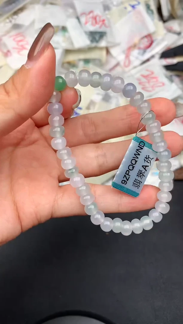 未镶嵌挂件翡翠—