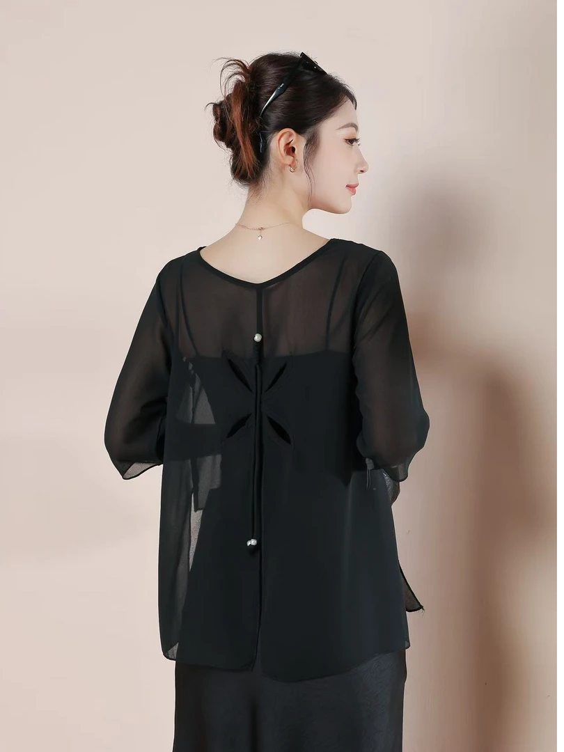 新款上衣百搭长袖时尚气质圆领独特裙子小独特洋气高贵上衣