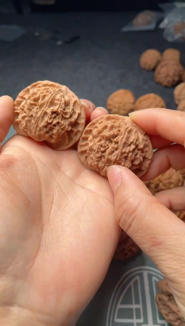 把件文玩核桃w278  盘龙纹 43尺