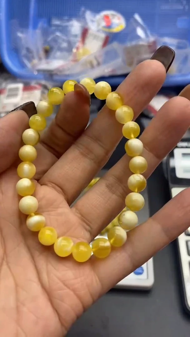 琥珀未镶嵌珠宝奇石1085