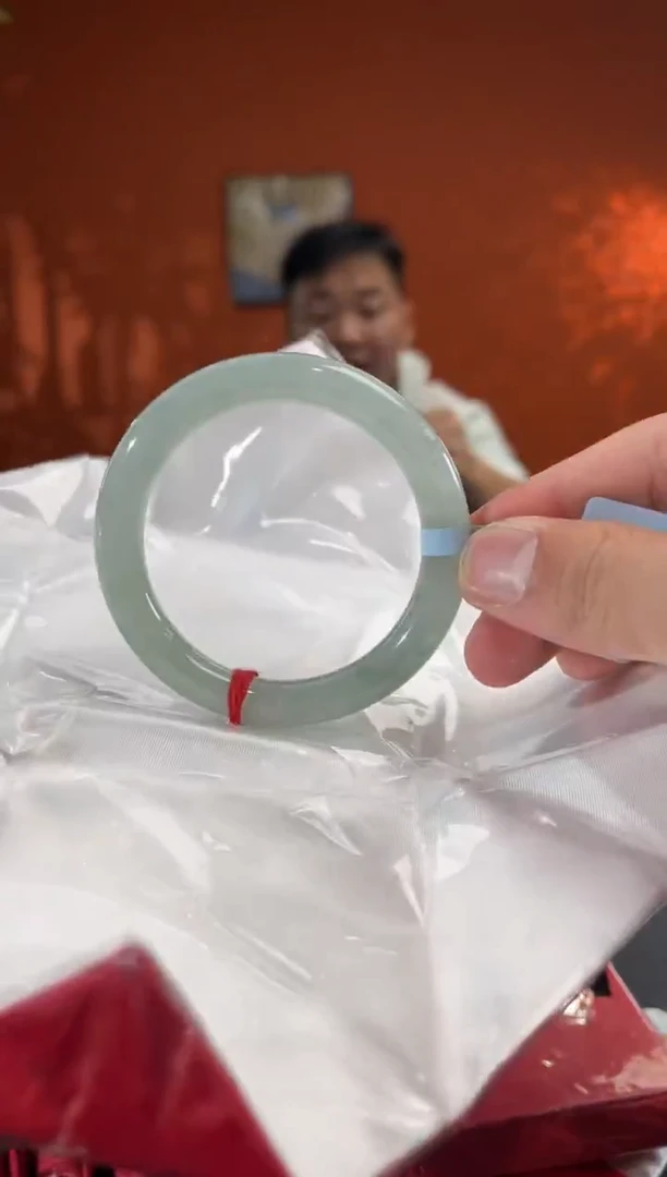 未镶嵌手镯翡翠7