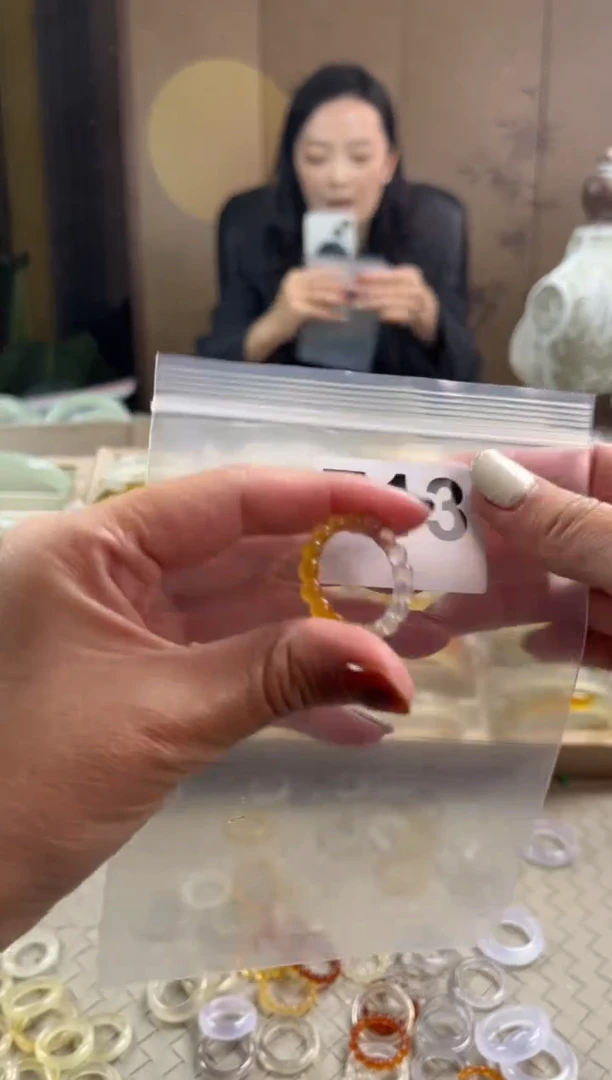 手镯玛瑙/玉髓未镶嵌野***.713