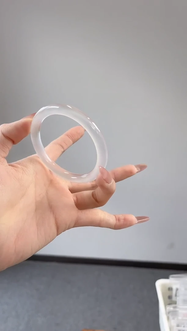 玛瑙/玉髓手镯未镶嵌50-60下单备注圈口