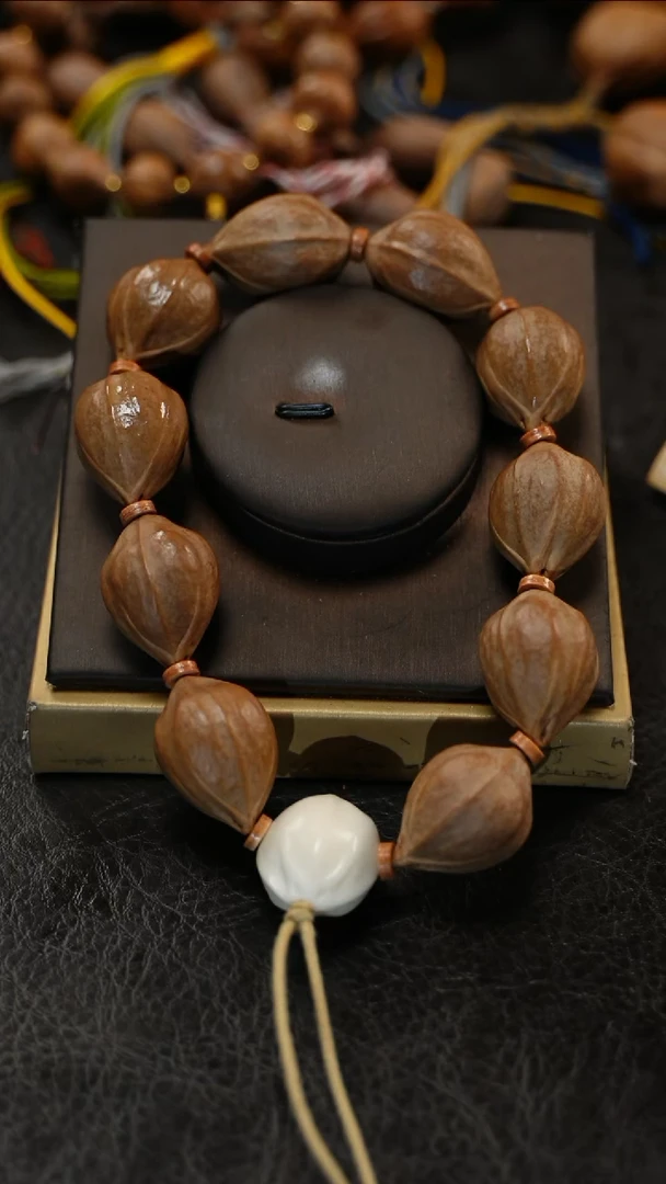 橄榄核吊坠橄榄核
