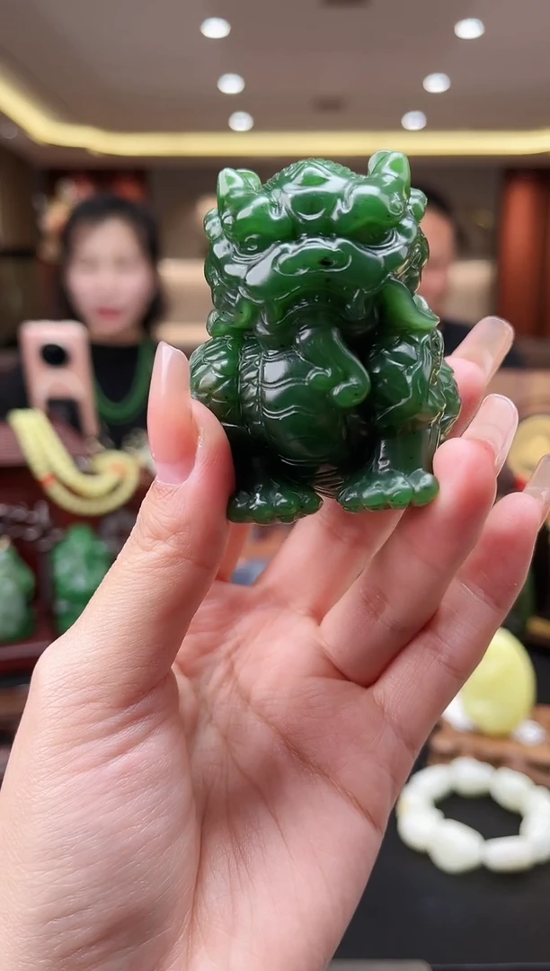 颈饰未镶嵌和田玉16石by