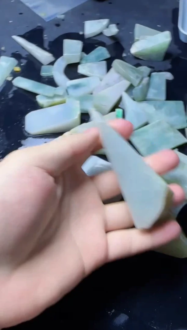 【闪购商品】翡翠颈饰未镶嵌062天然A货翡翠