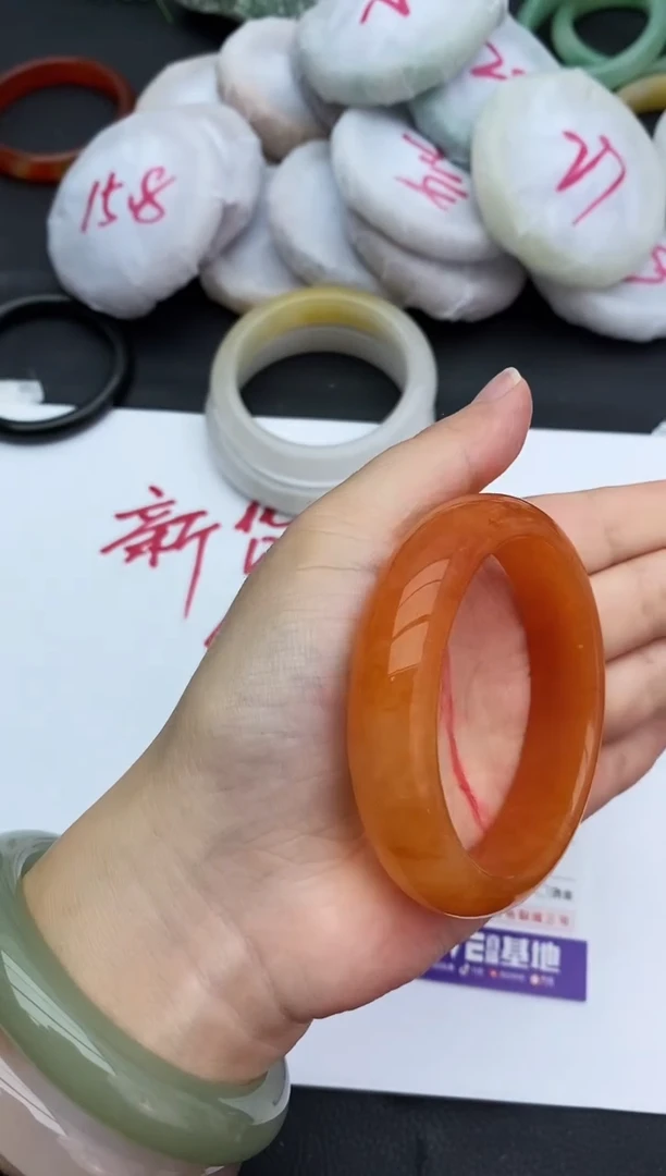 未镶嵌手镯石英质玉143+56/57