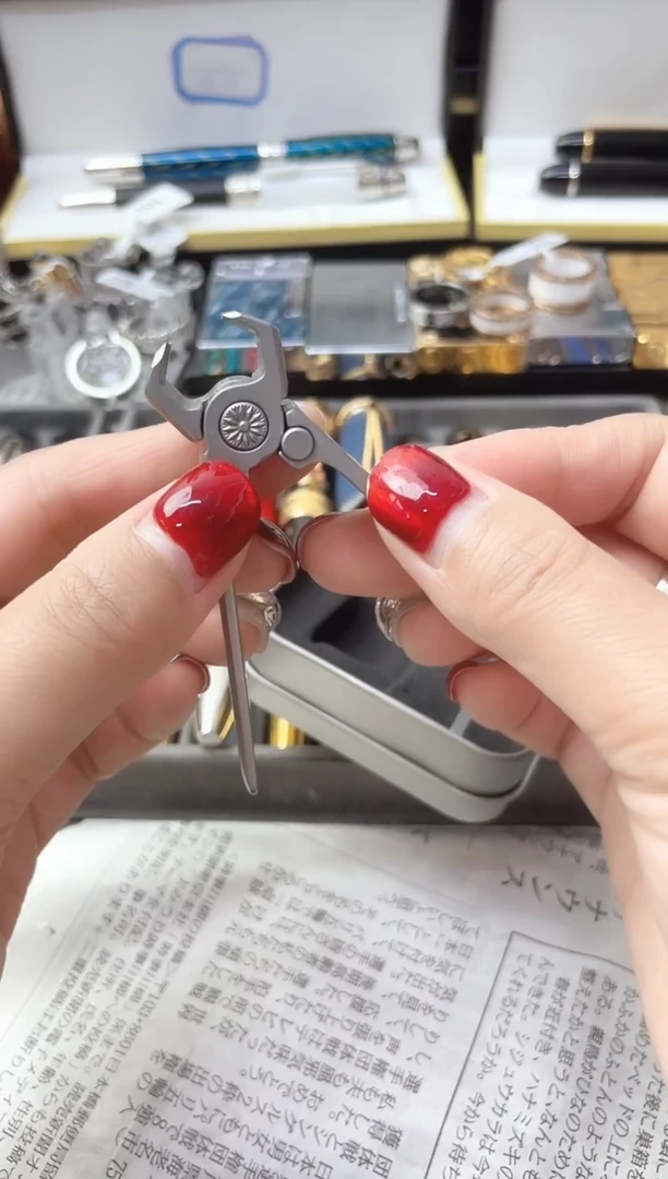 瓷片ffddgghuuuyj8888