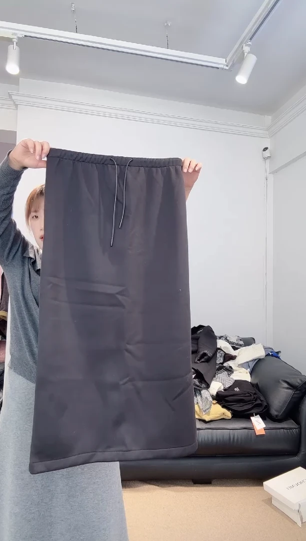 2475黑色M休闲半裙