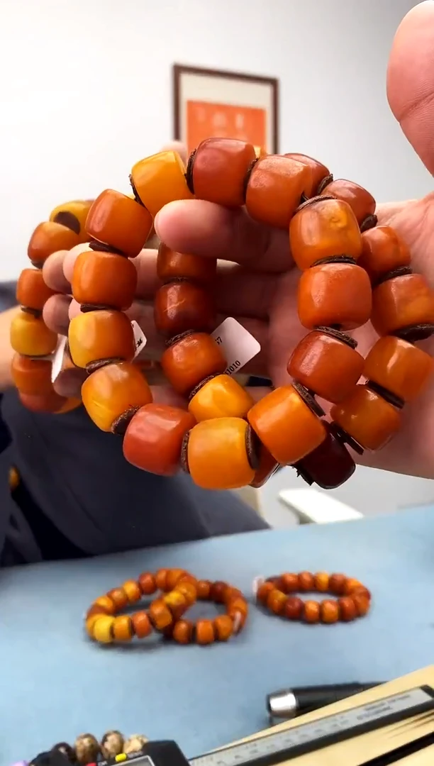 【闪购商品】蜜蜡珠宝奇石未镶嵌假一罚十，多样性发一件永久包退