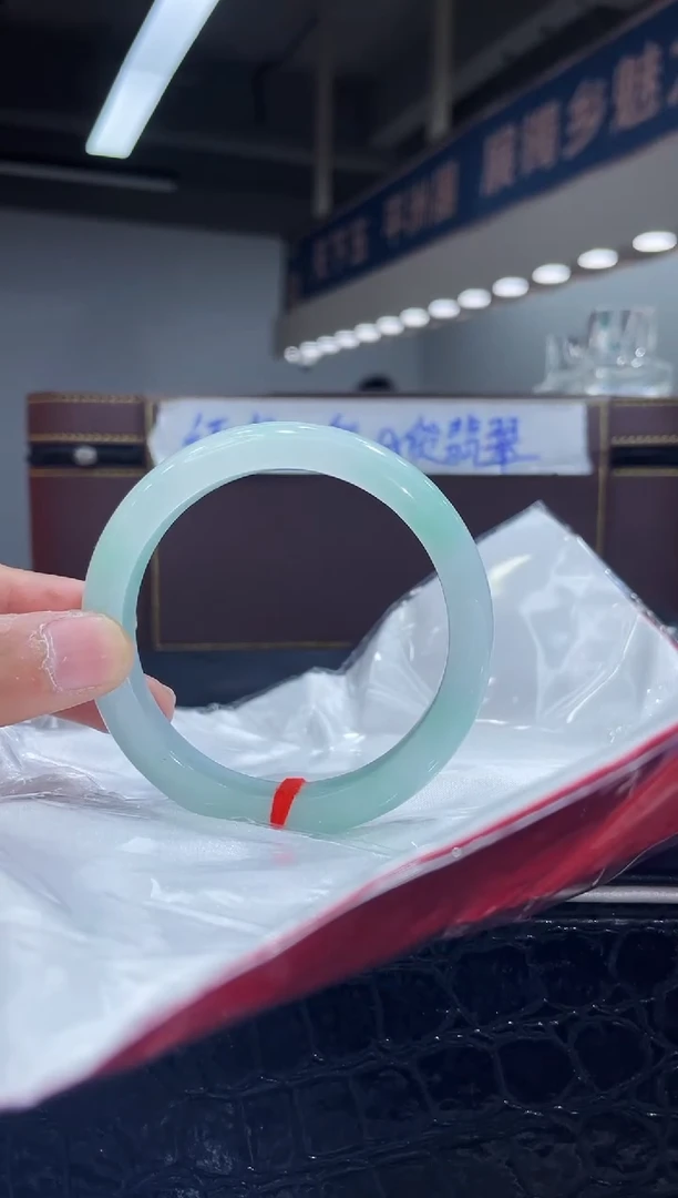未镶嵌手镯翡翠3