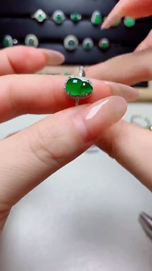 翡翠戒指银S925镶嵌天然翡翠s925银镶嵌