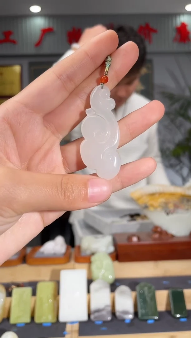 【闪购商品】和田玉颈饰未镶嵌拍一发一 多样性发货