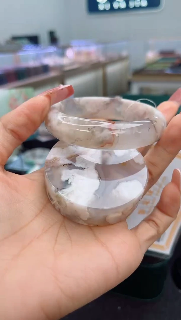 石英质玉手镯未镶嵌58圈口（赠品镯心）3539205