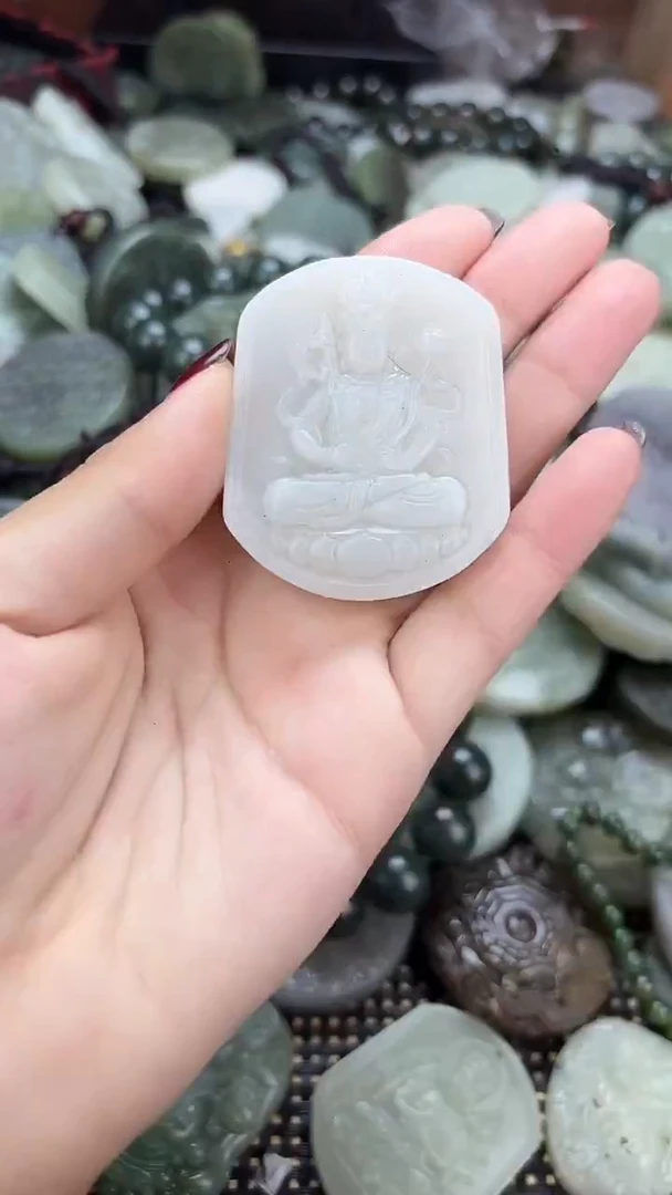 颈饰未镶嵌和田玉1