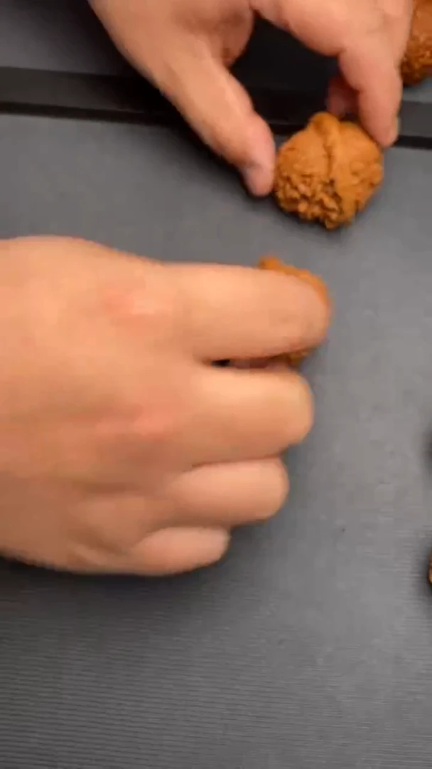 【闪购商品】文玩核桃把件南疆石46左右（已打底）