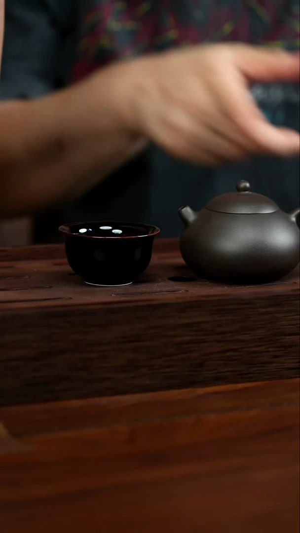 宜兴紫砂豆蔻西施+乌金釉若深杯