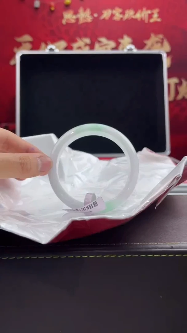 【闪购商品】翡翠手镯未镶嵌23翡翠手镯