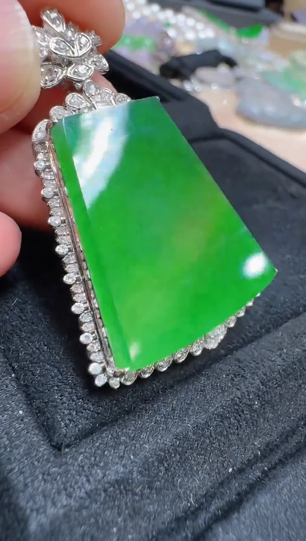 【闪购商品】翡翠吊坠(不含链)18K金镶嵌多样性团购发一件