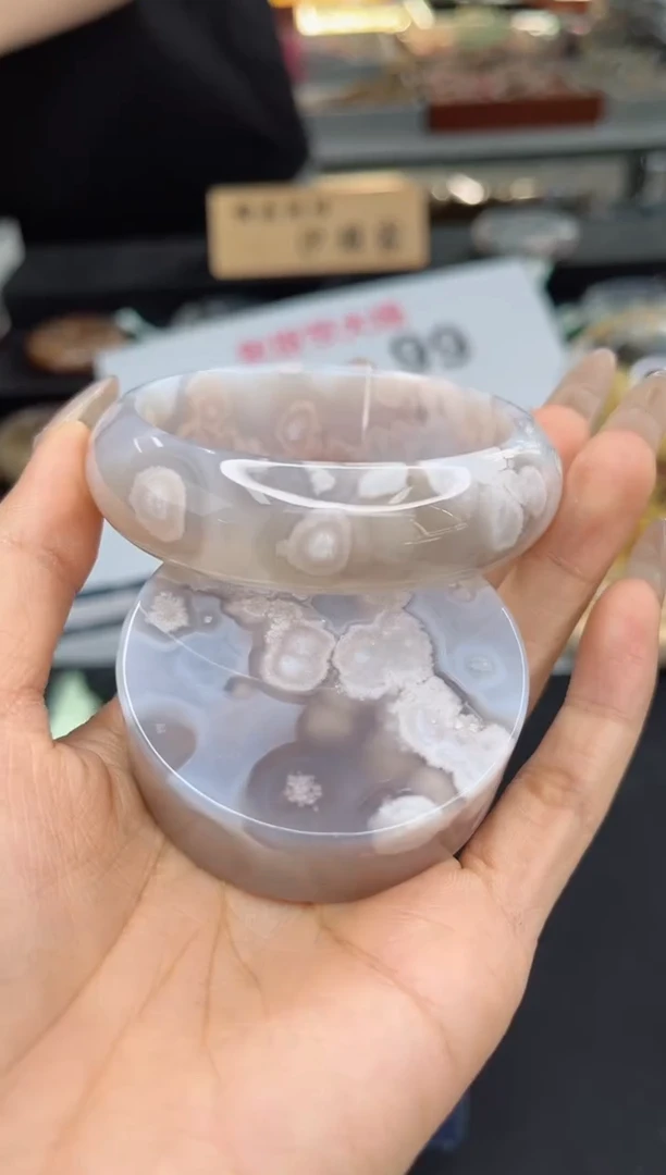 【闪购商品】石英质玉手镯未镶嵌57圈口（不退不换）1680883